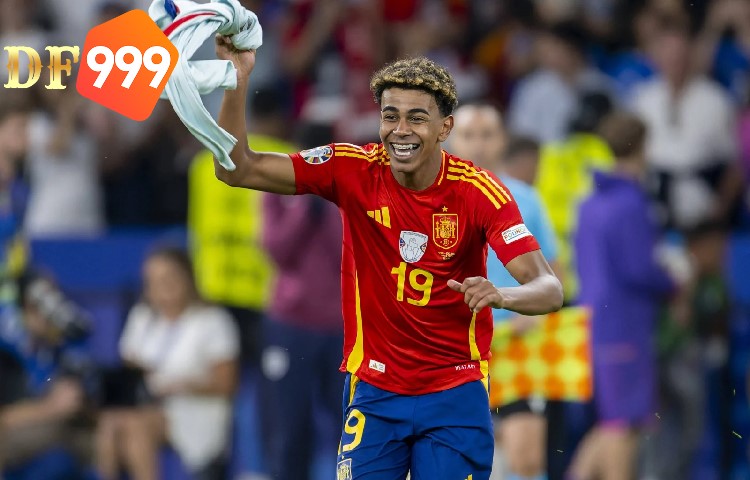 Cầu thủ xuất sắc tuyển Tây Ban Nha Lamine Yamal