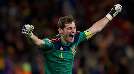 Thủ môn: Iker Casillas